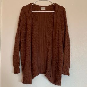 Heavy knit long sleeve cardigan